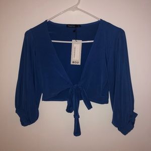 🆕 NWT Blue Boohoo Crop Top